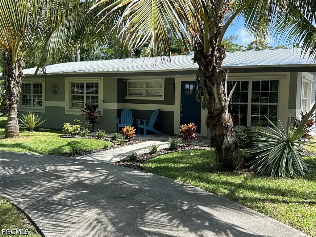 1343 Woodmere Lane Fort Myers FL 33919