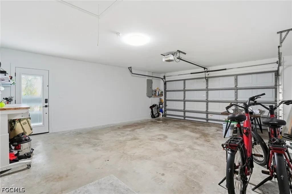 5227 SW 11th Place Cape Coral FL 33914