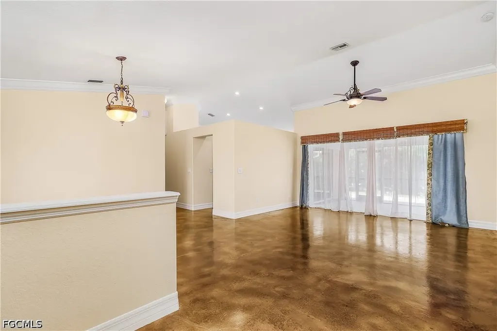 1303 SW 43rd Lane Cape Coral FL 33914