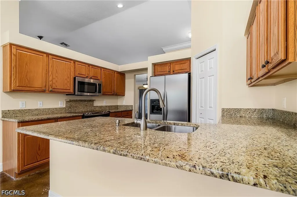 1303 SW 43rd Lane Cape Coral FL 33914