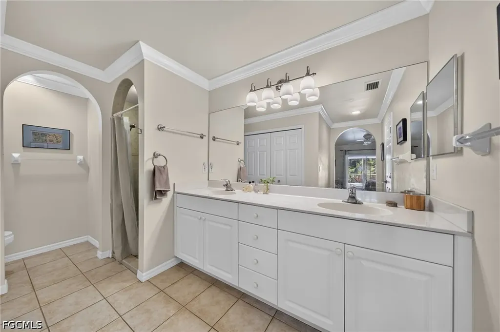 1804 SW 1st Avenue Cape Coral FL 33991