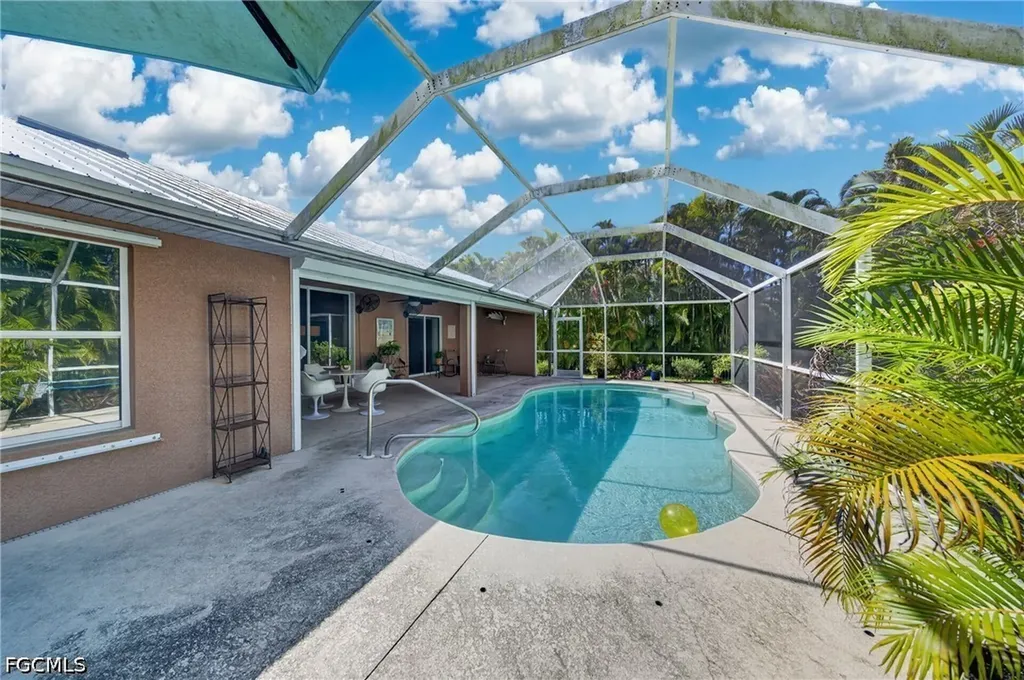 1804 SW 1st Avenue Cape Coral FL 33991
