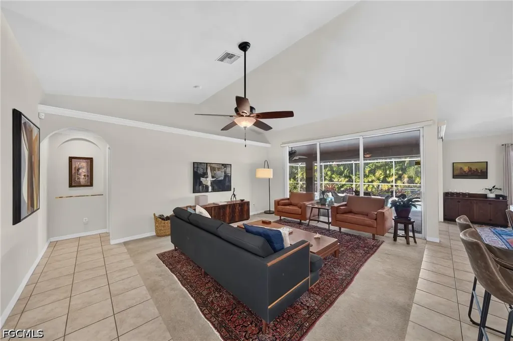 1804 SW 1st Avenue Cape Coral FL 33991