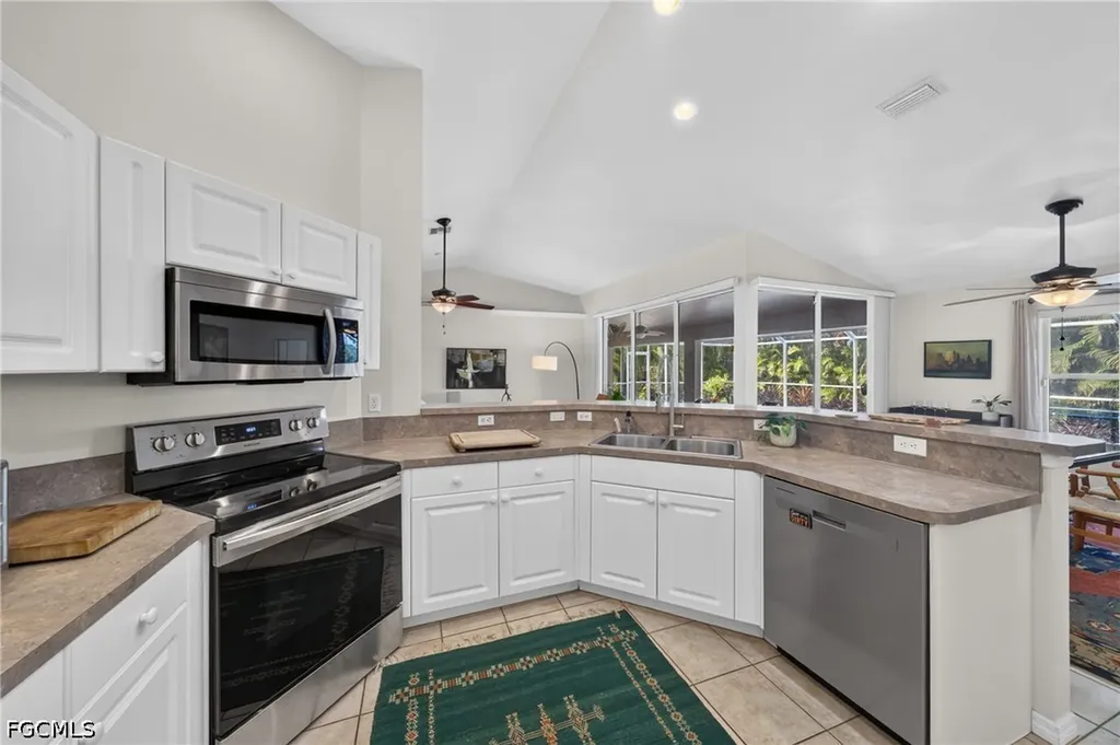 1804 SW 1st Avenue Cape Coral FL 33991