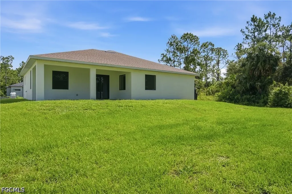 1002 E 5th Street Lehigh Acres FL 33972
