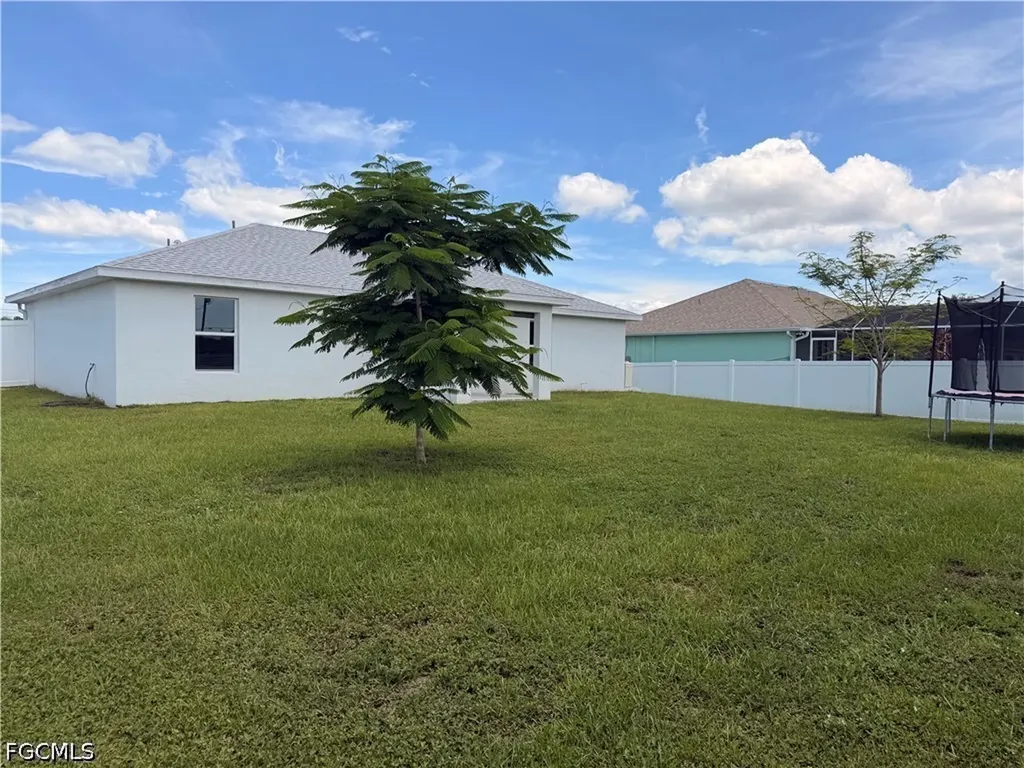 3214 NE 14th Place Cape Coral FL 33909