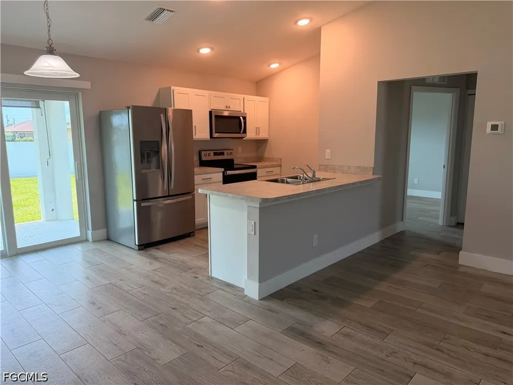 3214 NE 14th Place Cape Coral FL 33909