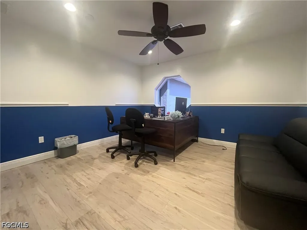 923 Del Prado Boulevard S Cape Coral FL 33990