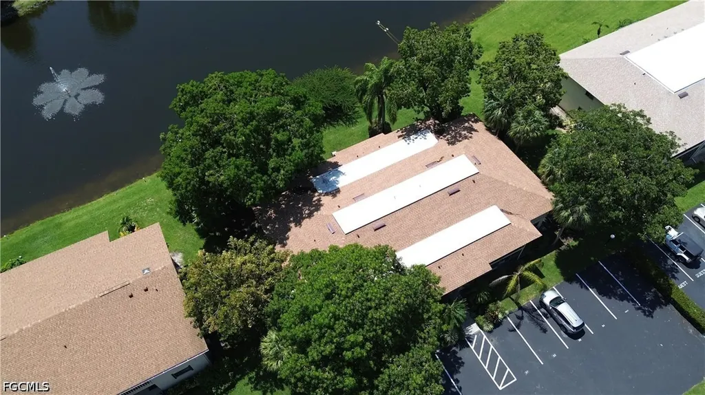 5713 Foxlake Drive North Fort Myers FL 33917