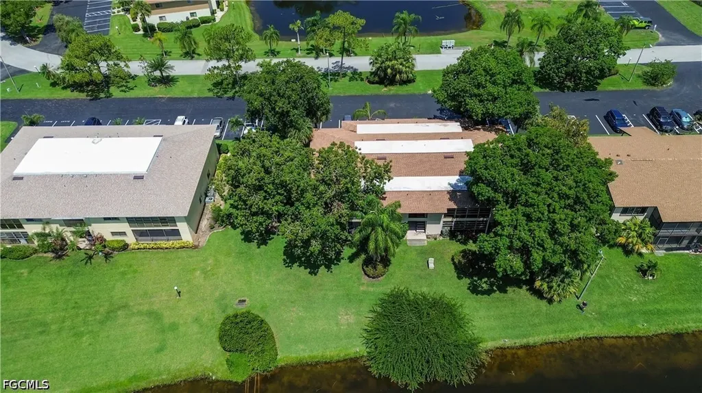 5713 Foxlake Drive North Fort Myers FL 33917