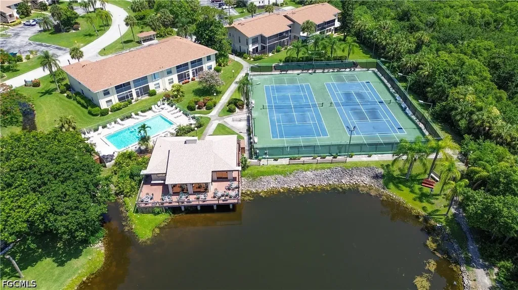 5713 Foxlake Drive North Fort Myers FL 33917