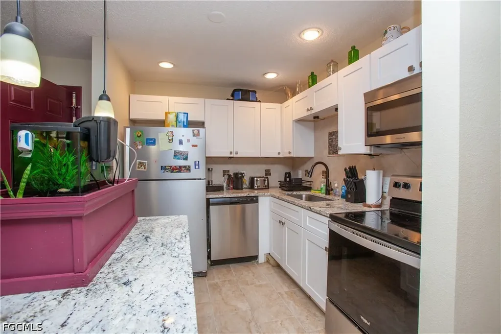 5713 Foxlake Drive North Fort Myers FL 33917
