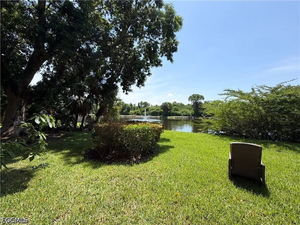 5713 Foxlake Drive North Fort Myers FL 33917