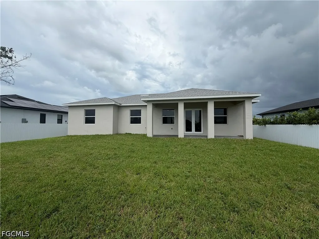 336 SW 31st Place Cape Coral FL 33991