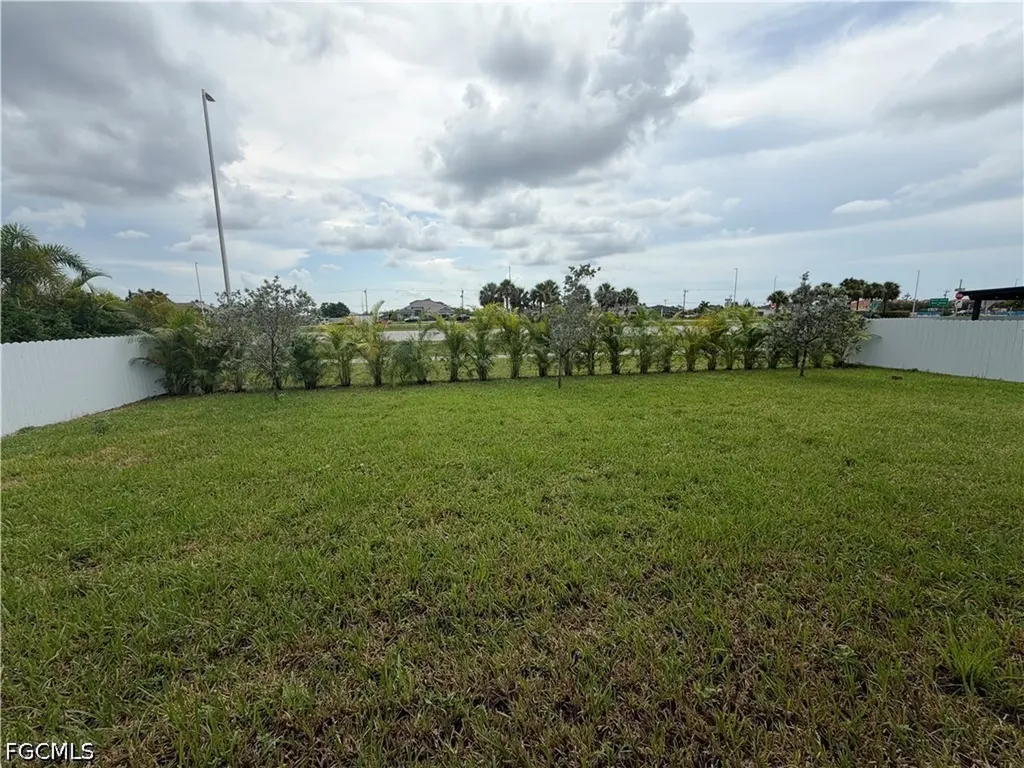 336 SW 31st Place Cape Coral FL 33991