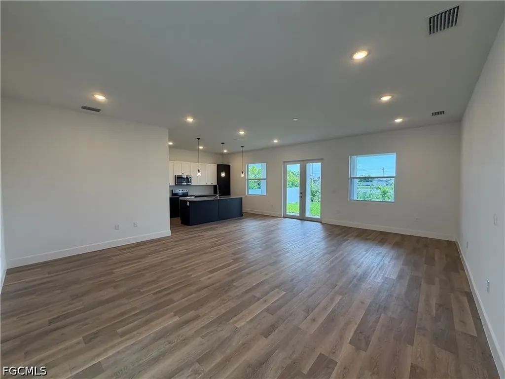 336 SW 31st Place Cape Coral FL 33991