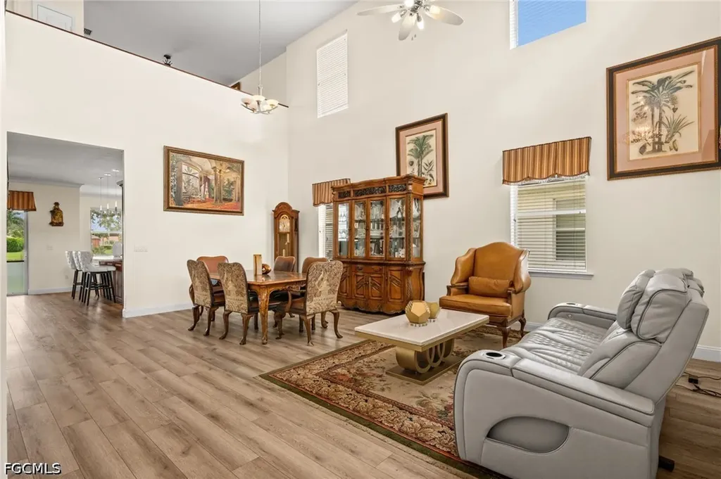 1541 Birdie Drive Naples FL 34120