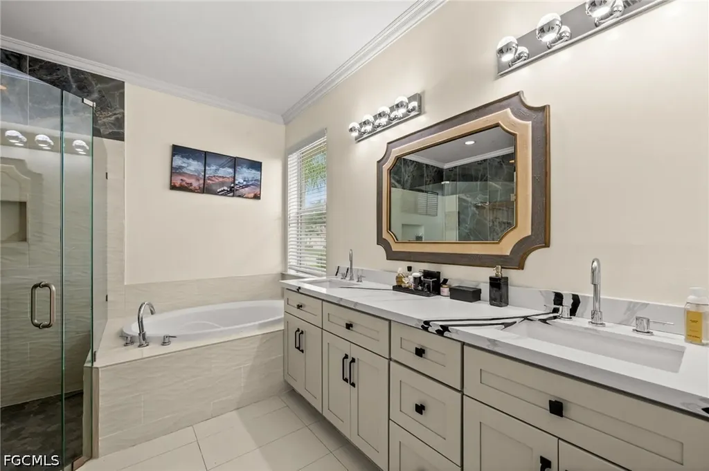 1541 Birdie Drive Naples FL 34120
