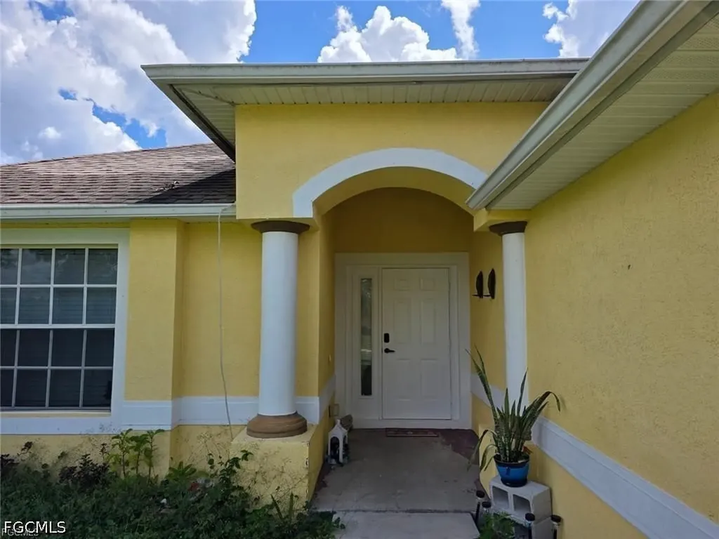 409 Hull Avenue S Lehigh Acres FL 33974