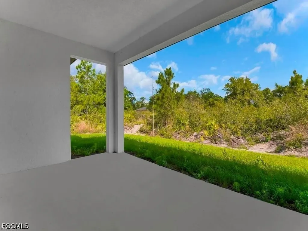 3805 E 8th Street Lehigh Acres FL 33972