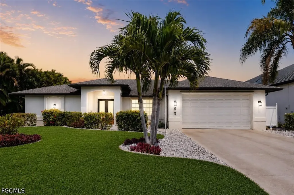 2207 SW 52nd Street Cape Coral FL 33914