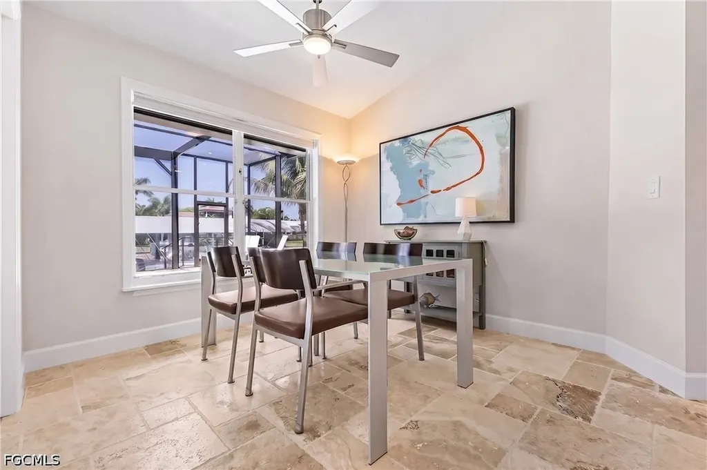 2207 SW 52nd Street Cape Coral FL 33914