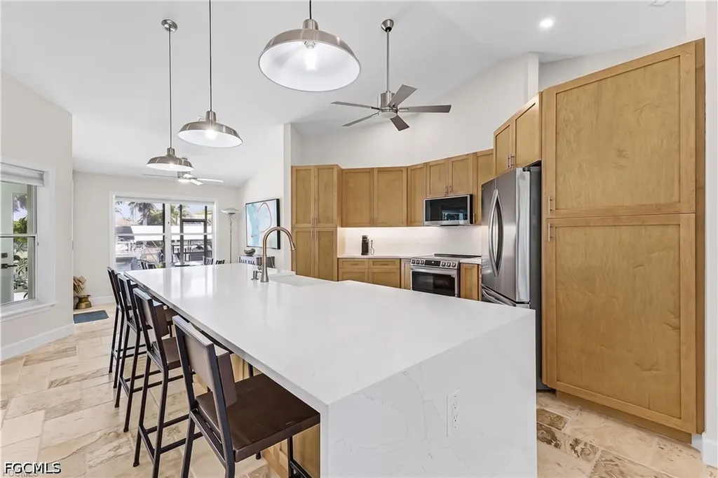 2207 SW 52nd Street Cape Coral FL 33914