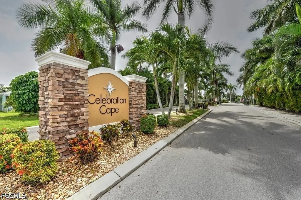 295 Destiny Circle Cape Coral FL 33990