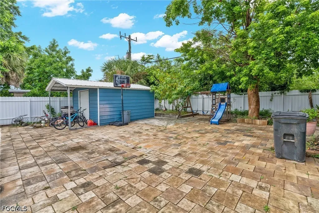 1847 Maple Drive Fort Myers FL 33907