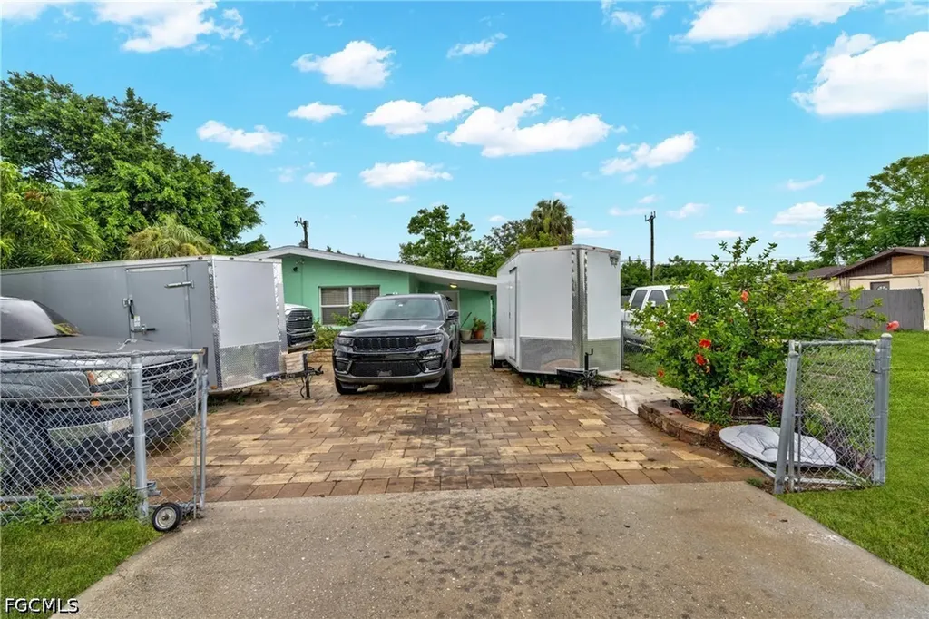 1847 Maple Drive Fort Myers FL 33907
