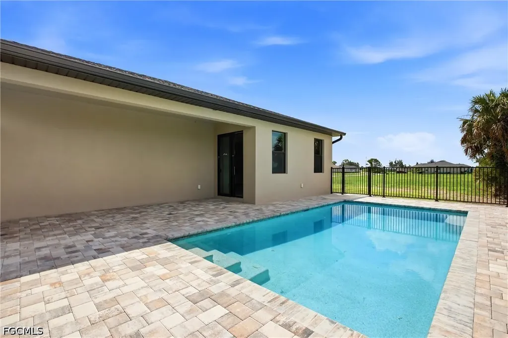 3750 NE 13th Avenue Cape Coral FL 33909