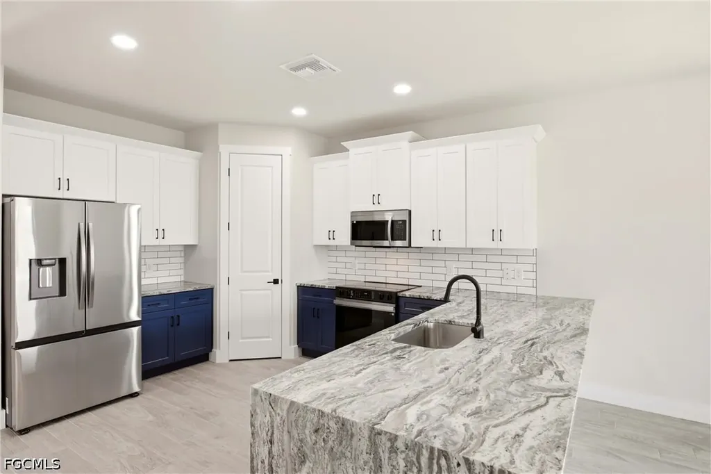 3750 NE 13th Avenue Cape Coral FL 33909