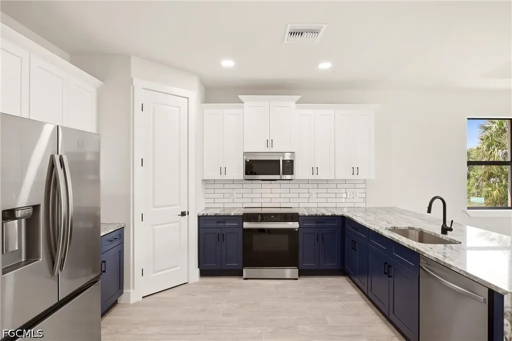 3750 NE 13th Avenue Cape Coral FL 33909
