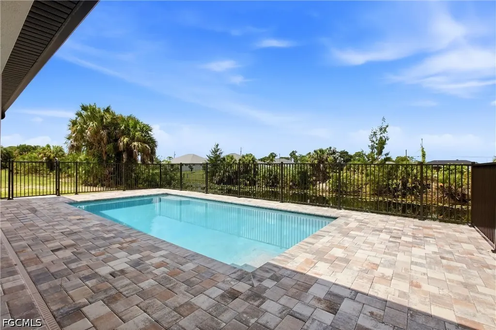 3750 NE 13th Avenue Cape Coral FL 33909