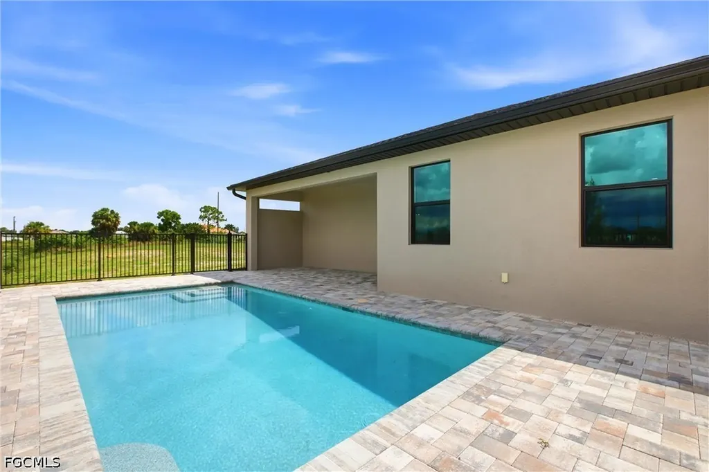 3750 NE 13th Avenue Cape Coral FL 33909
