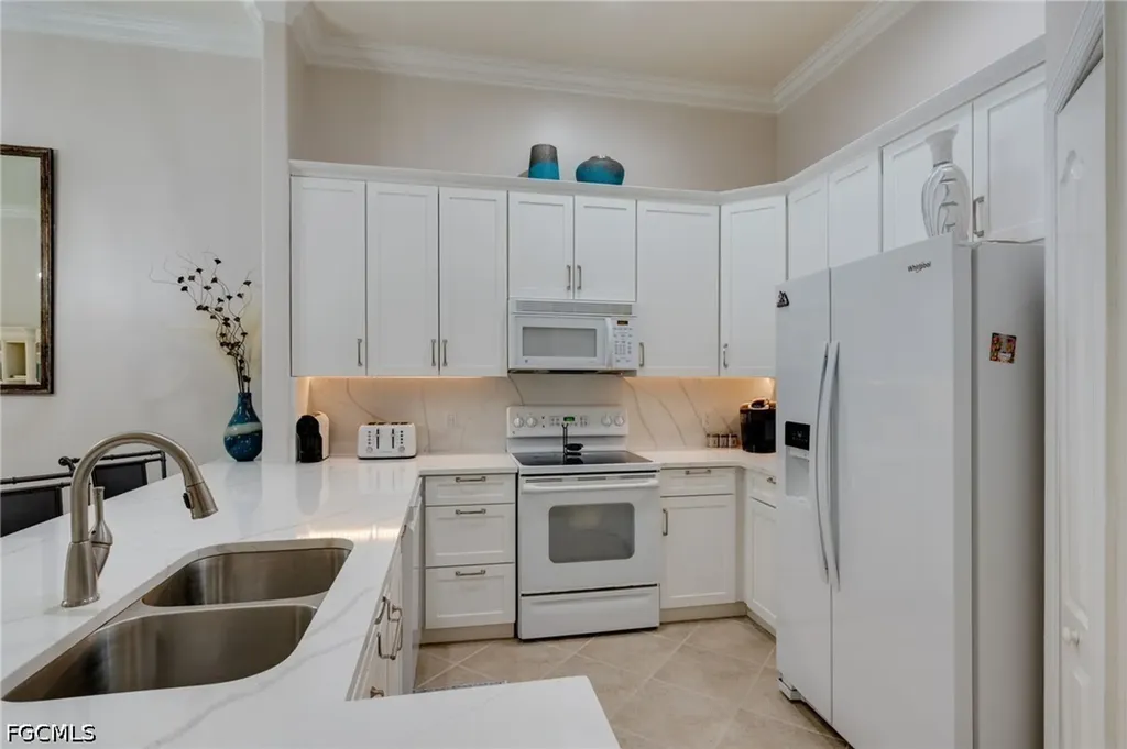 1118 Sweetwater Lane Naples FL 34110