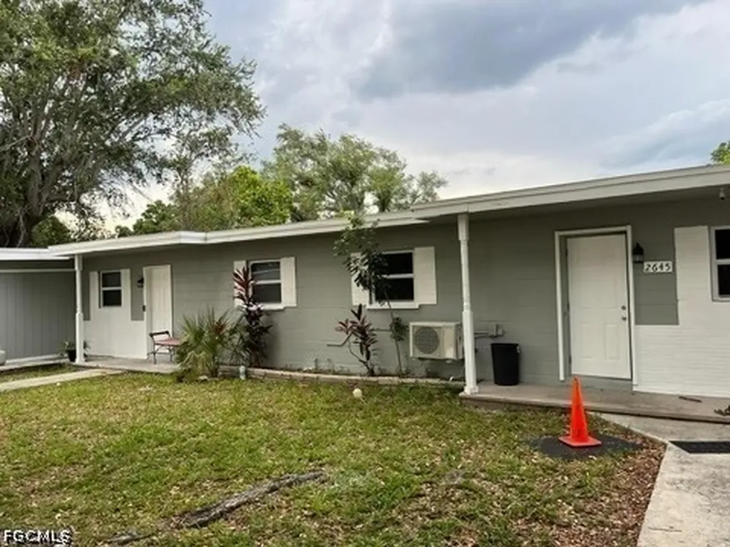 2643-2651 Lafayette Street Fort Myers FL 33916
