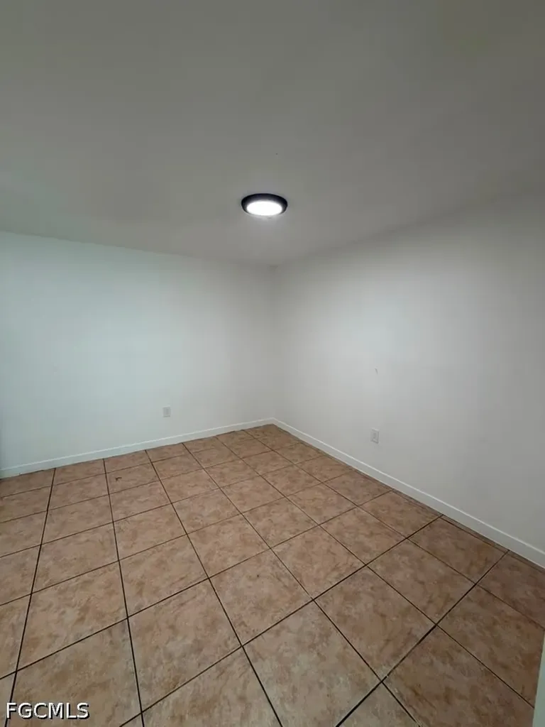 2148 Dora Street Fort Myers FL 33901