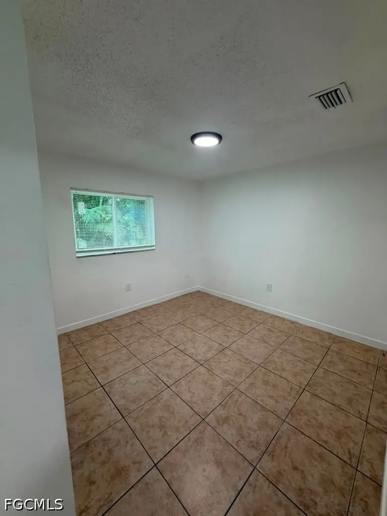 2148 Dora Street Fort Myers FL 33901