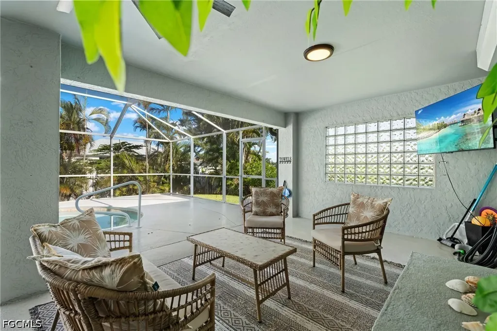 2014 NW 25th Place Cape Coral FL 33993