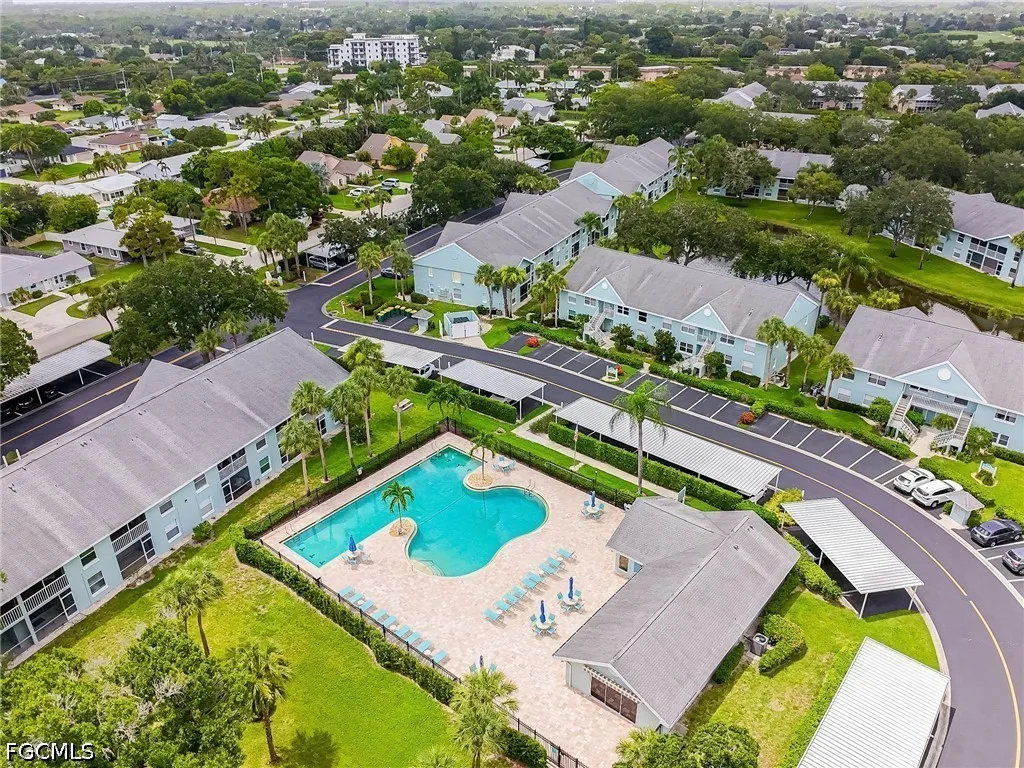 109 Wading Bird Circle Naples FL 34110