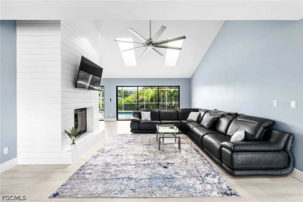 2328 SE 27th Street Cape Coral FL 33904