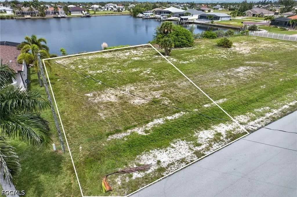 2817 NW 45th Avenue Cape Coral FL 33993