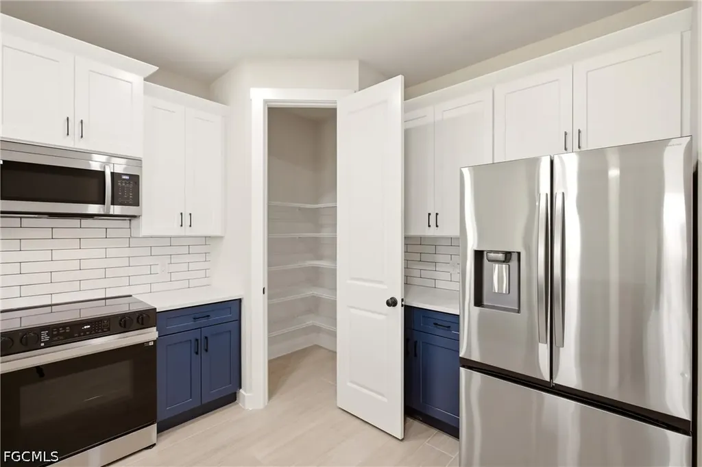2616 NW 9th Avenue Cape Coral FL 33993