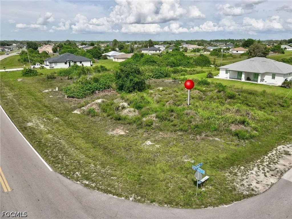 854/856 Alabama Road S Lehigh Acres FL 33974
