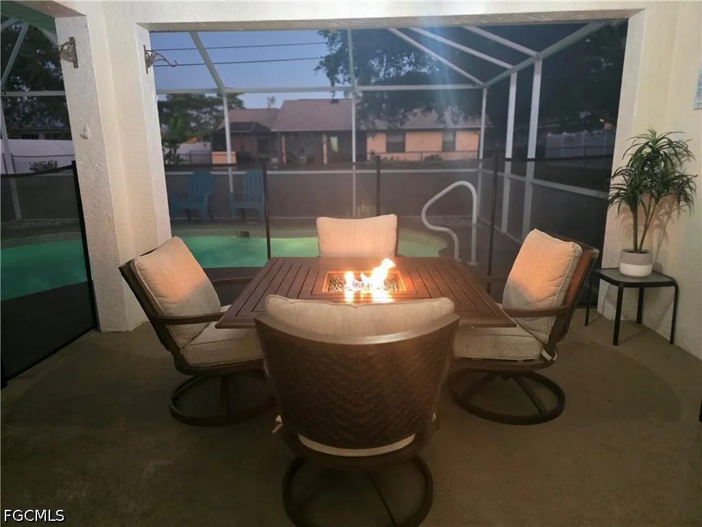 505 SE 9th Place Cape Coral FL 33990