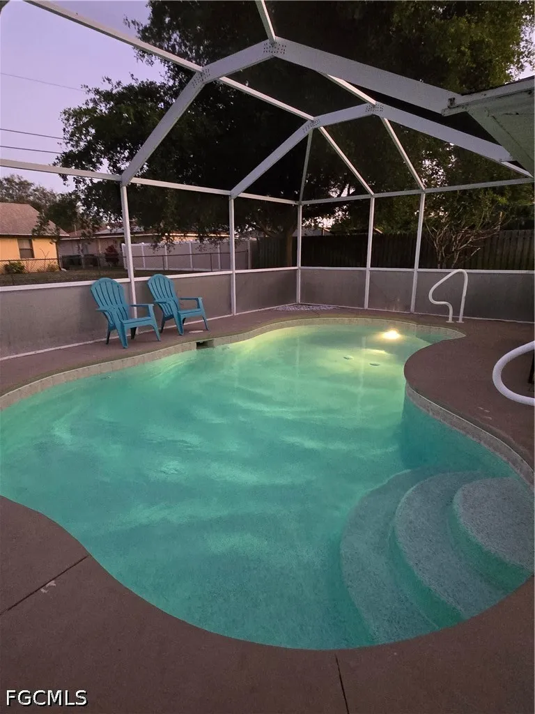 505 SE 9th Place Cape Coral FL 33990