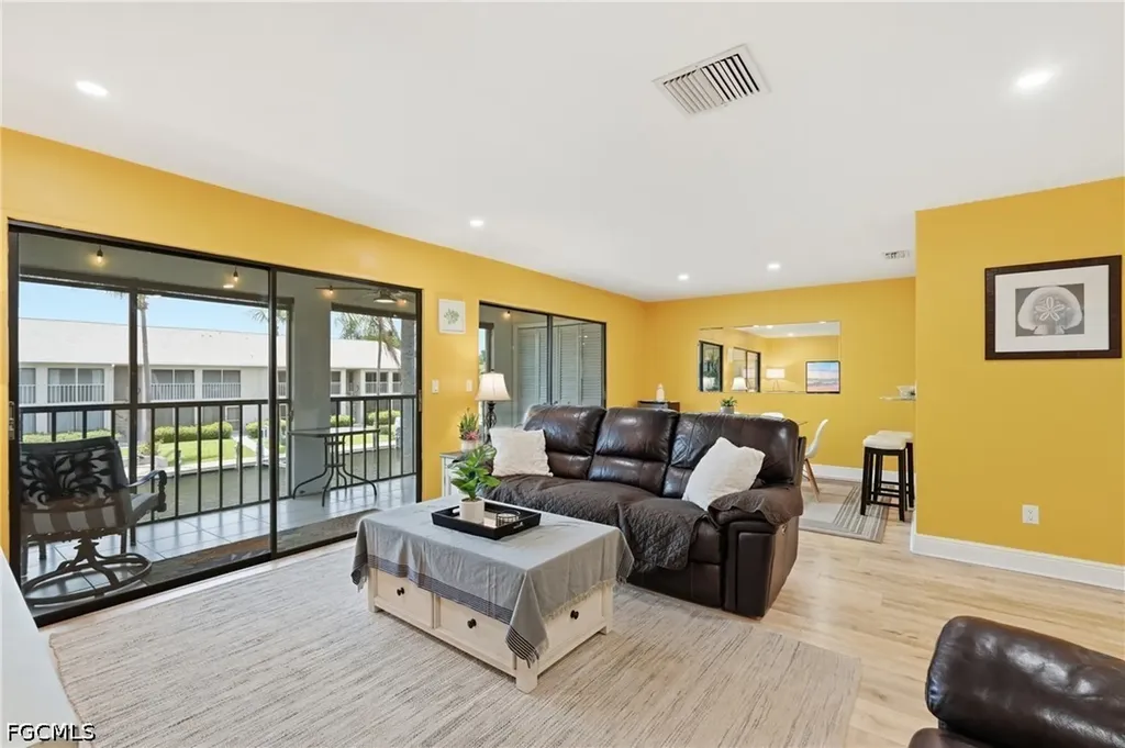 4928 Vincennes Street Cape Coral FL 33904
