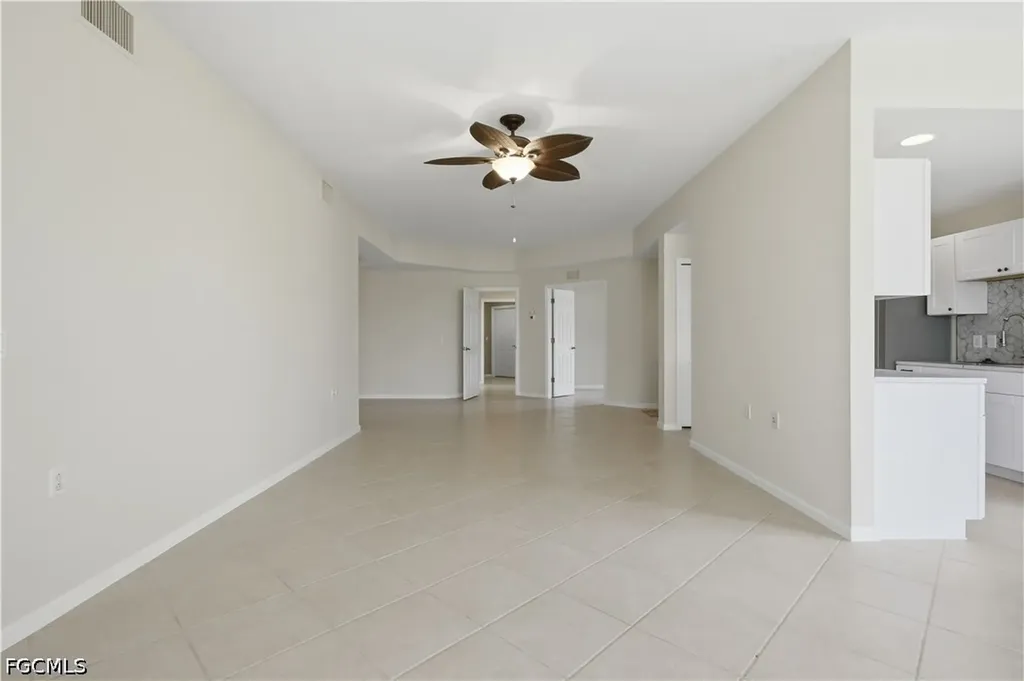 3010 Meandering Way Fort Myers FL 33905