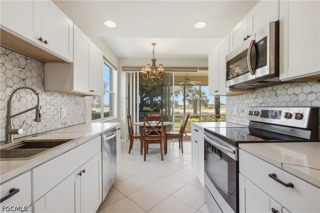 3010 Meandering Way Fort Myers FL 33905